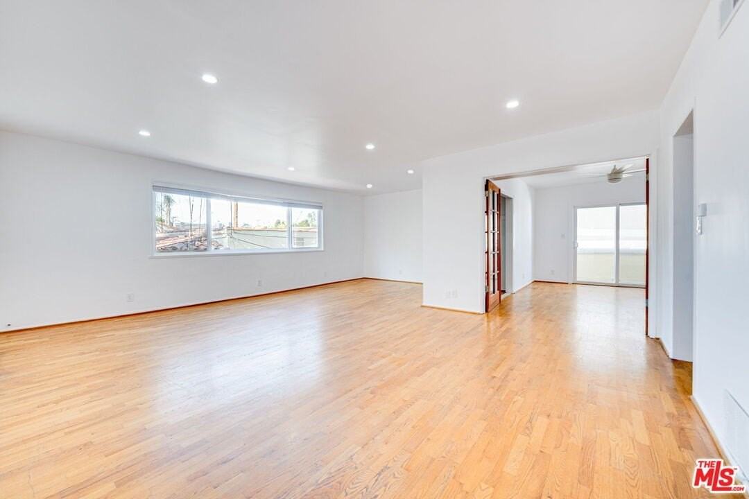 1131 14th St Apt 8 - Photo 5 of 15