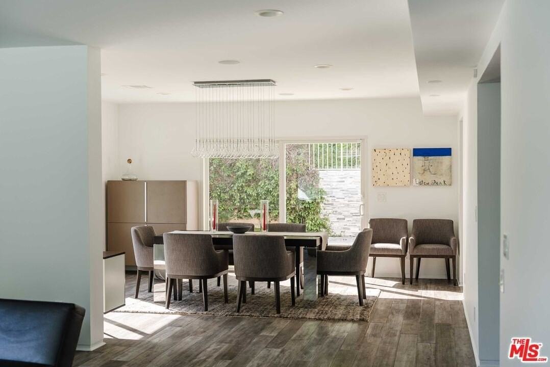 1257 Bienveneda Ave - Photo 7 of 32