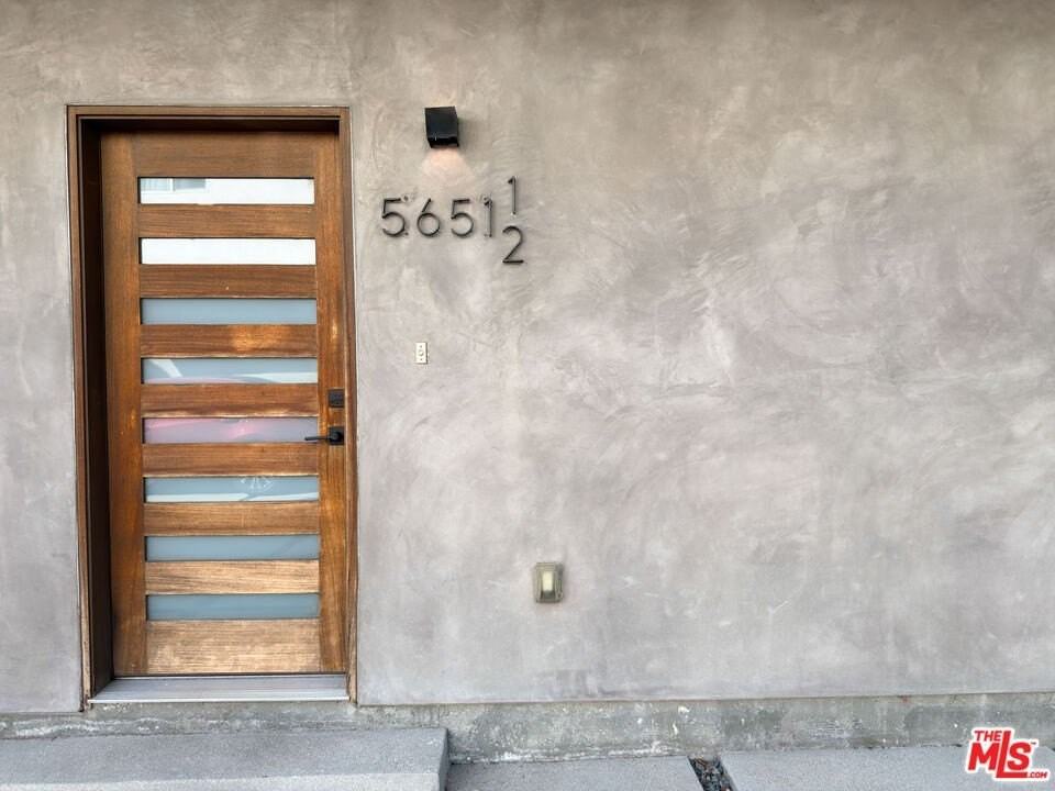 5651 1/2 Willowcrest Ave - Photo 2 of 33