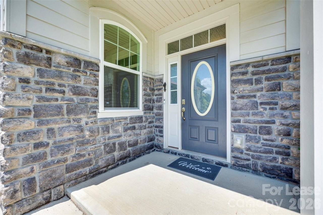 421 Sandbar Pt - Photo 2 of 44