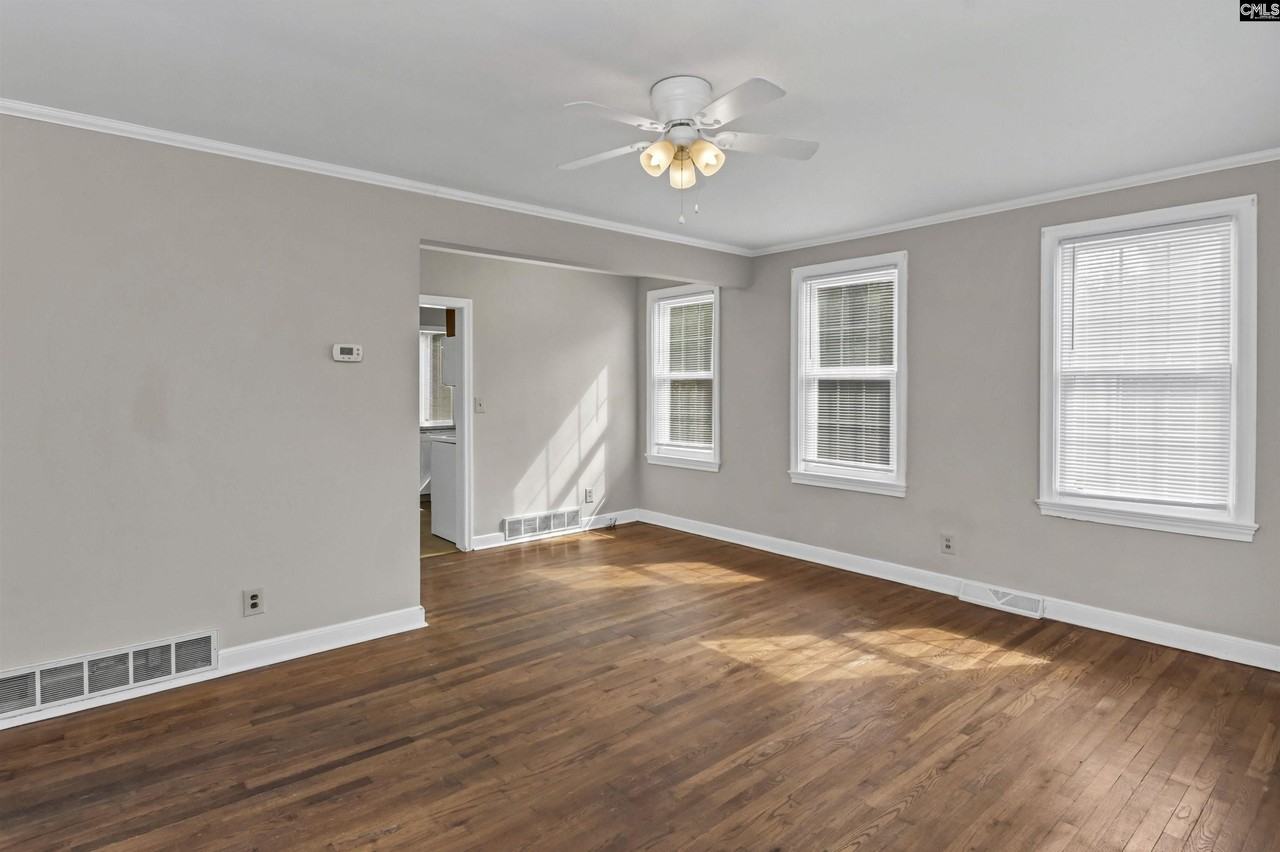 156 S Marion St - Photo 5 of 33