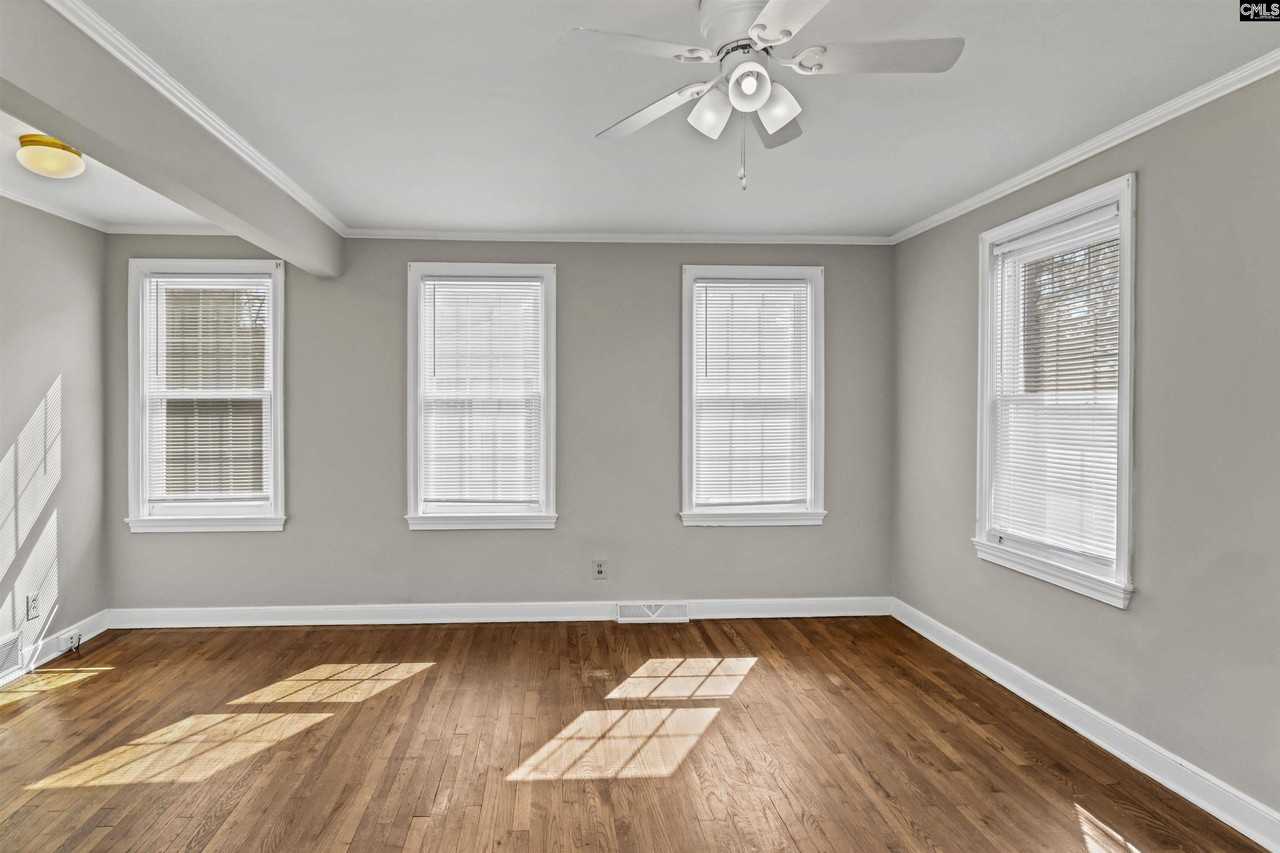 156 S Marion St - Photo 6 of 33