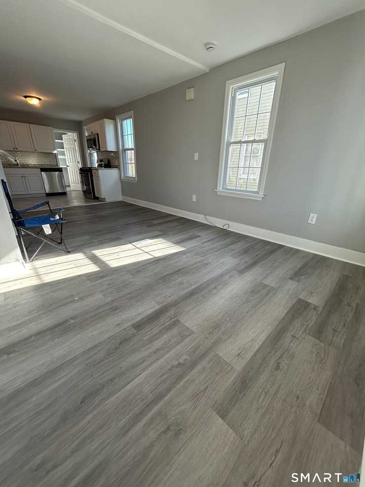 162 Davenport St - Photo 2 of 6