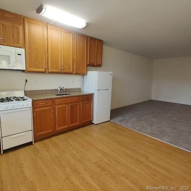 444 Bedford St Apt 4l - Photo 6 of 24