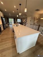 featured image of 8001 Lake Laurel Ln #B