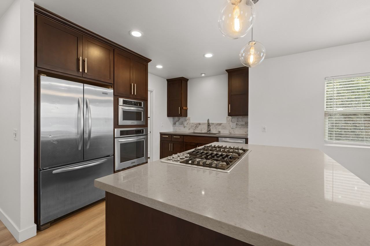 4565 Iowa St #4565 - Photo 5 of 12