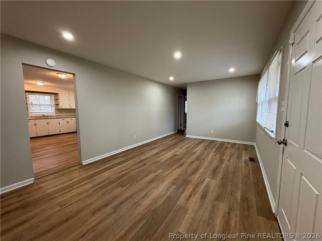 3725 Sandra Dr - Photo 3 of 16