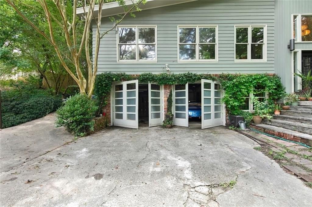 1232 Bernadette Ln Ne - Photo 4 of 32