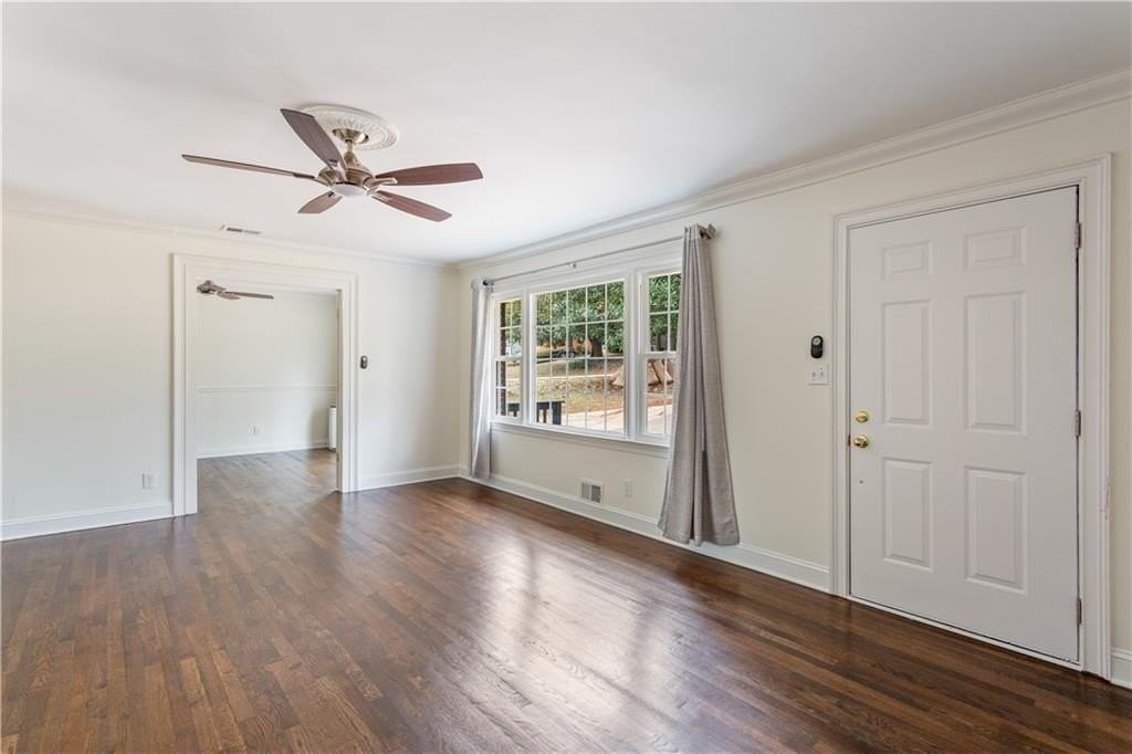 3623 Lee St Se - Photo 3 of 29