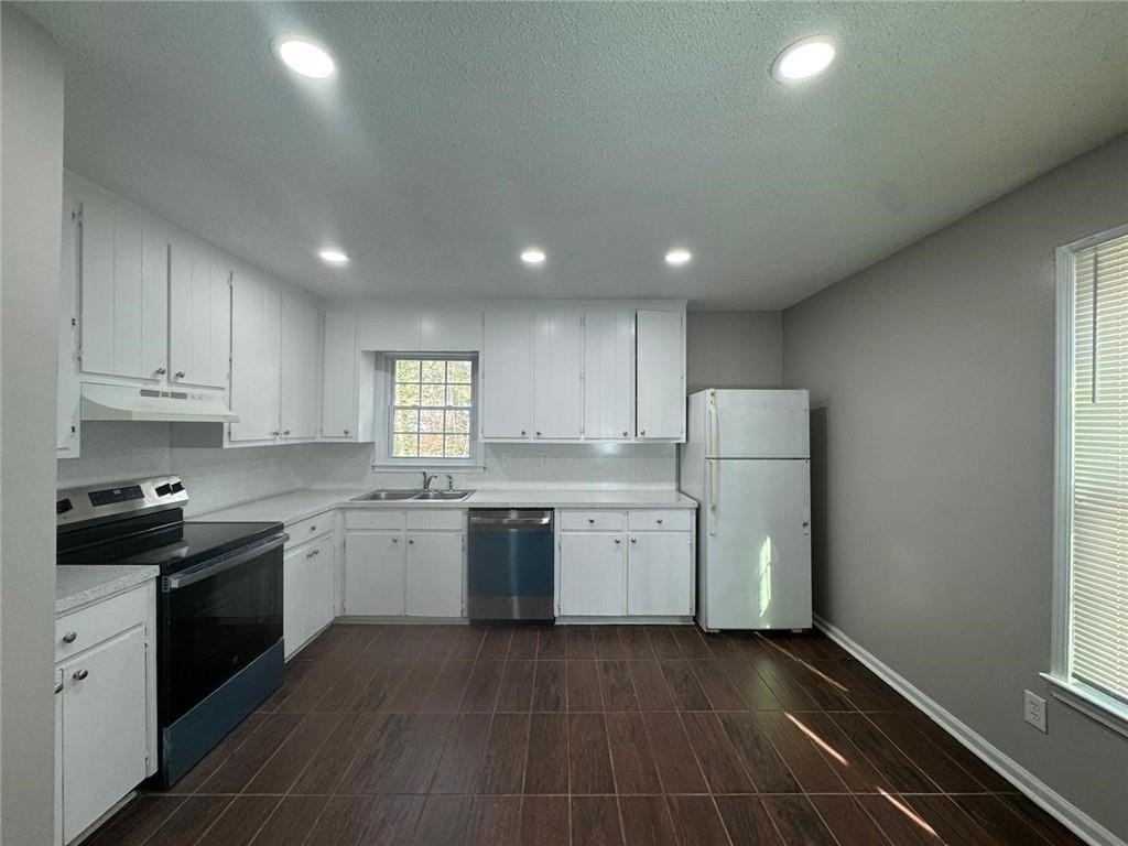 385 Holly Ridge Dr Nw Unit 5 - Photo 2 of 10