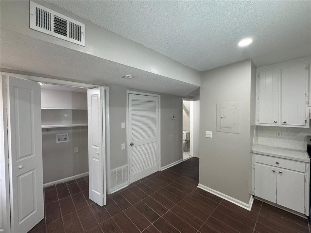 385 Holly Ridge Dr Nw Unit 5 - Photo 4 of 10