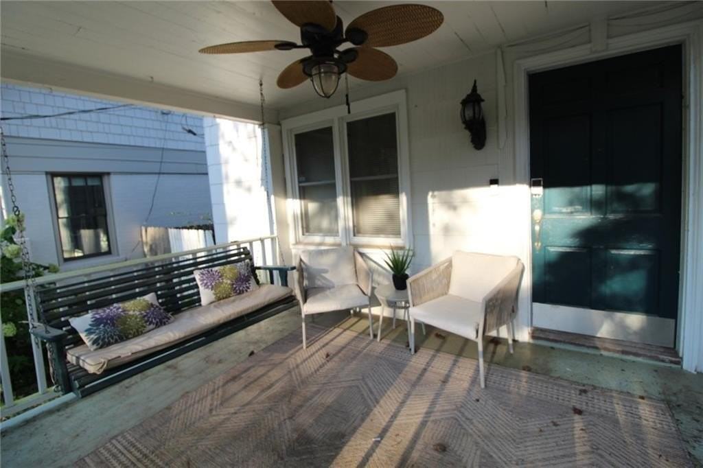 936 E Lake Dr - Photo 4 of 50