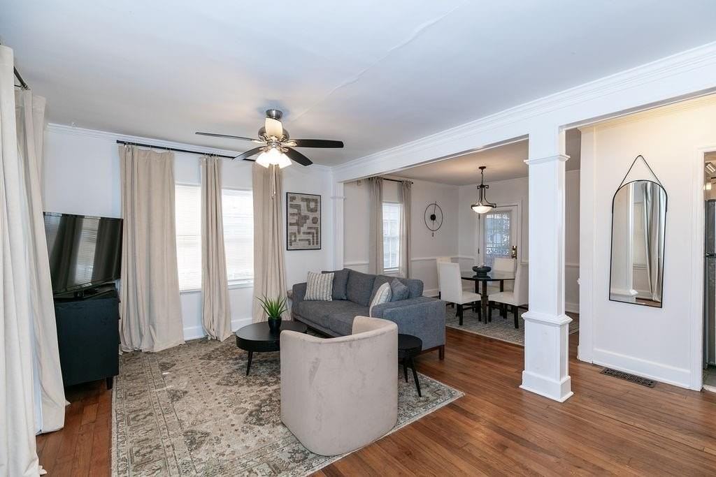 936 E Lake Dr - Photo 5 of 50