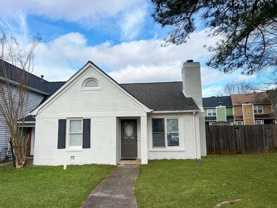 8034 S Bay Ct - Photo 1 of 1