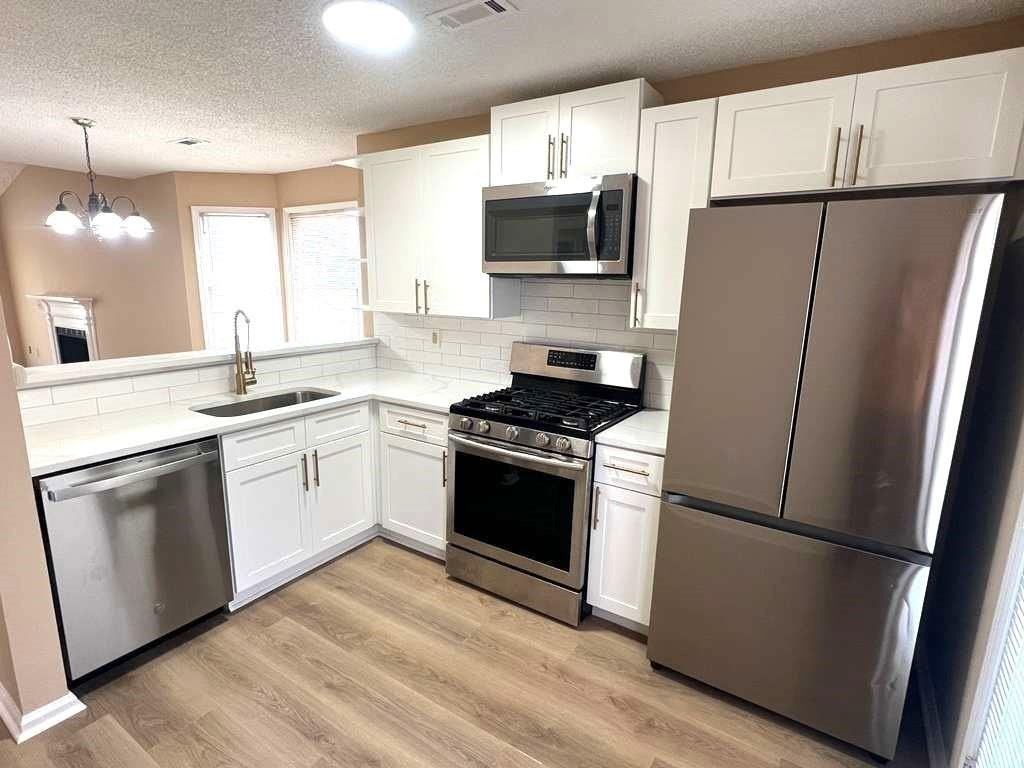 7941 Creekstone Way - Photo 5 of 20