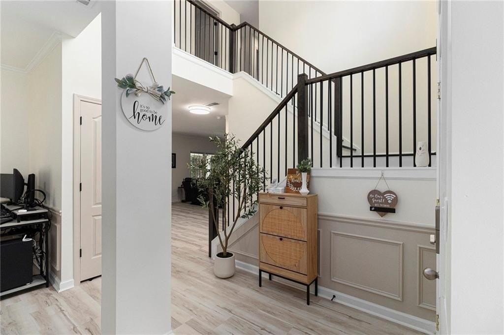 1611 Hillside Bend Xing - Photo 6 of 38