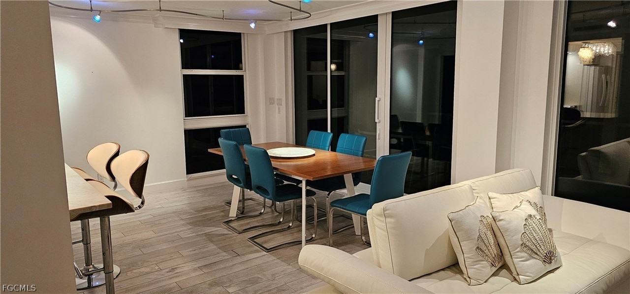 10691 Gulf Shore Dr Apt 1101 - Photo 4 of 13