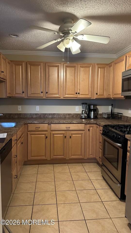 1820 E Pennsylvania Ave #7 - Photo 7 of 19