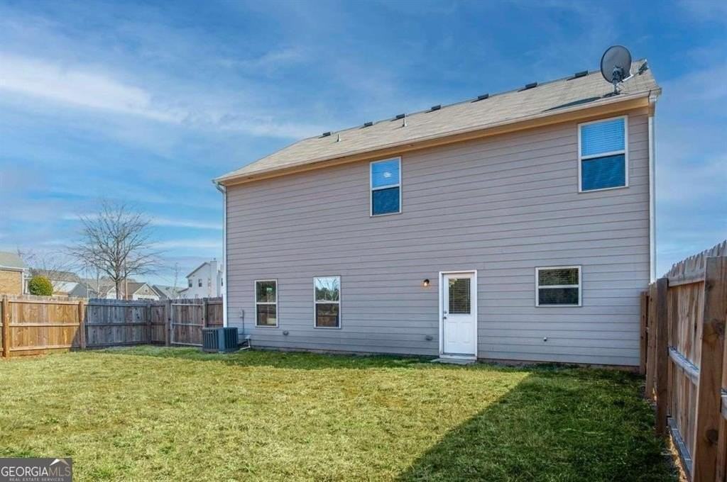 700 Fitzroy Drive - Photo 7 of 13