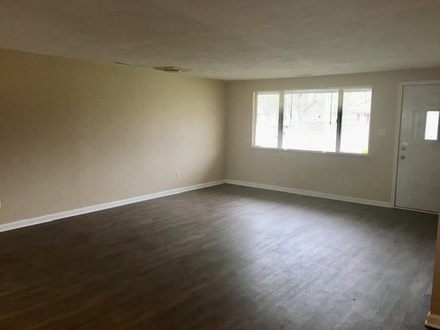 9403 Shenandoah Dr #1 - Photo 6 of 35