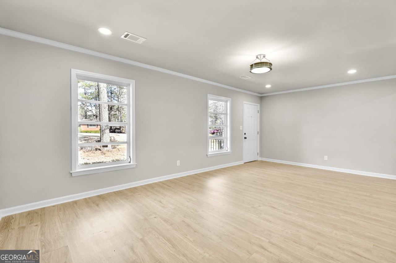 1963 Shepherd Cir Sw - Photo 6 of 40