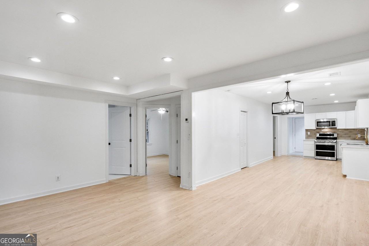 1967 Browns Mill Rd Se - Photo 5 of 35