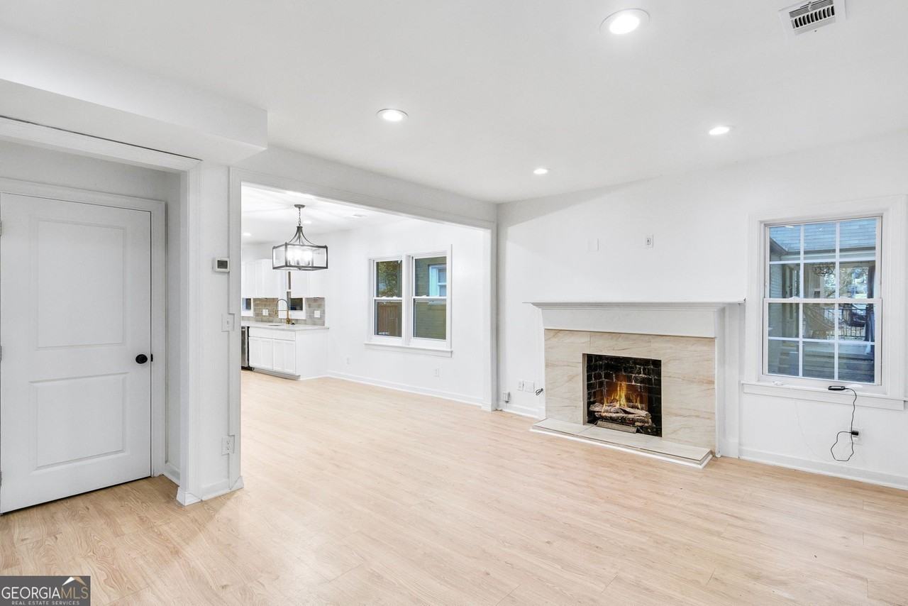 1967 Browns Mill Rd Se - Photo 6 of 35