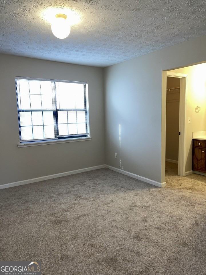 5763 N Castlegate Dr Apt A - Photo 7 of 12