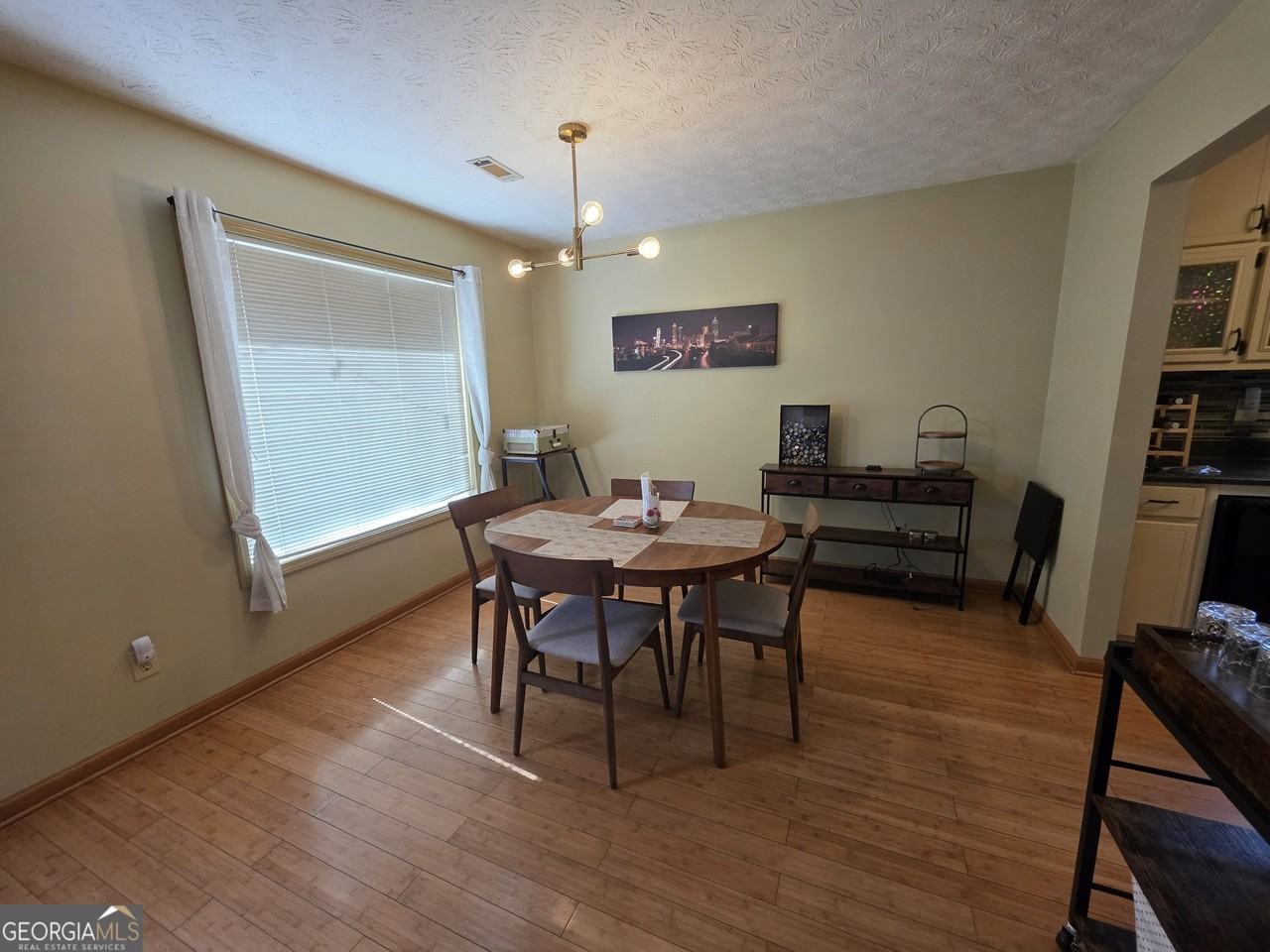 520 Cornwallis Way - Photo 5 of 15