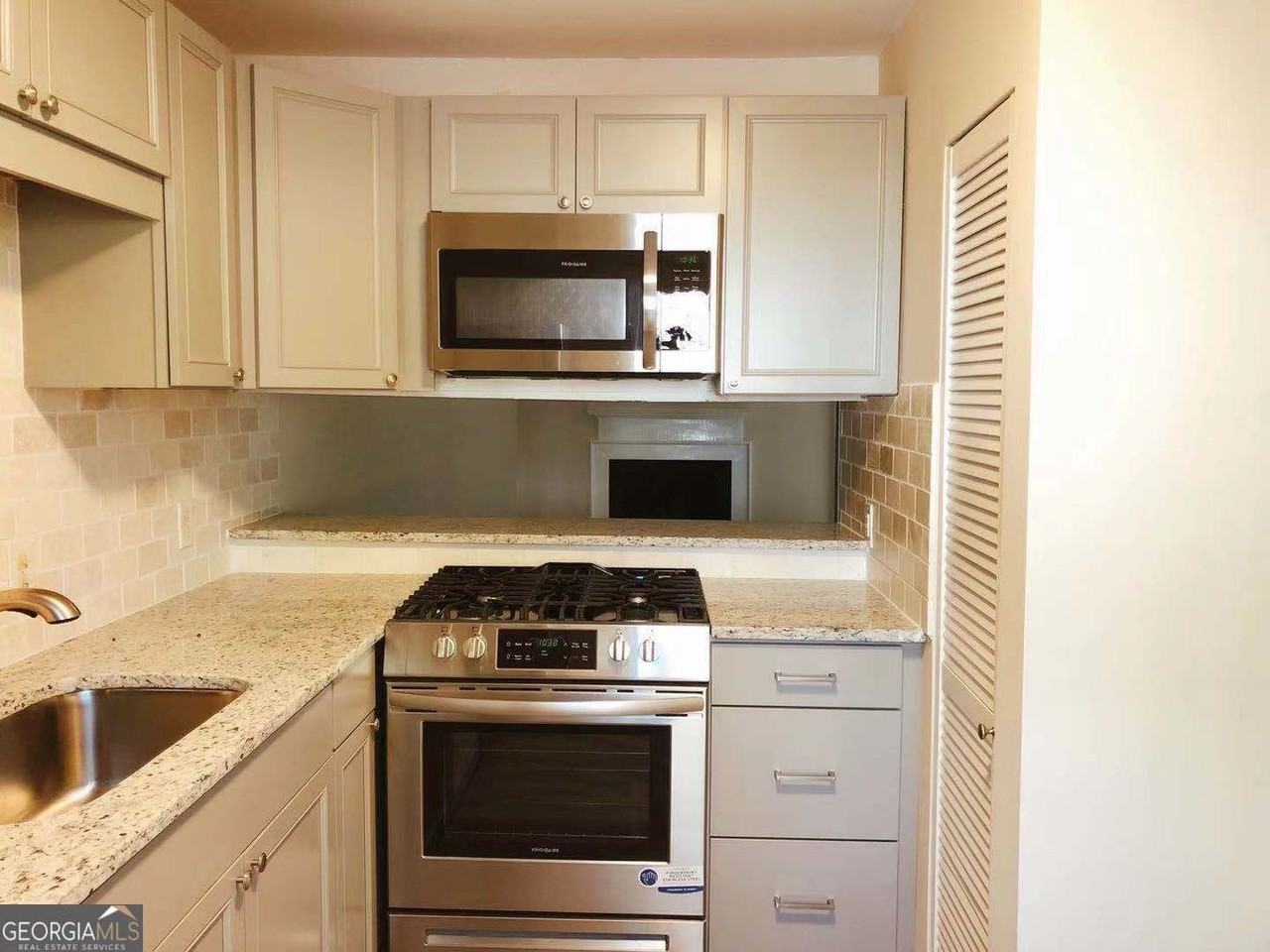 1819 Cumberland Valley Pl Se - Photo 3 of 19