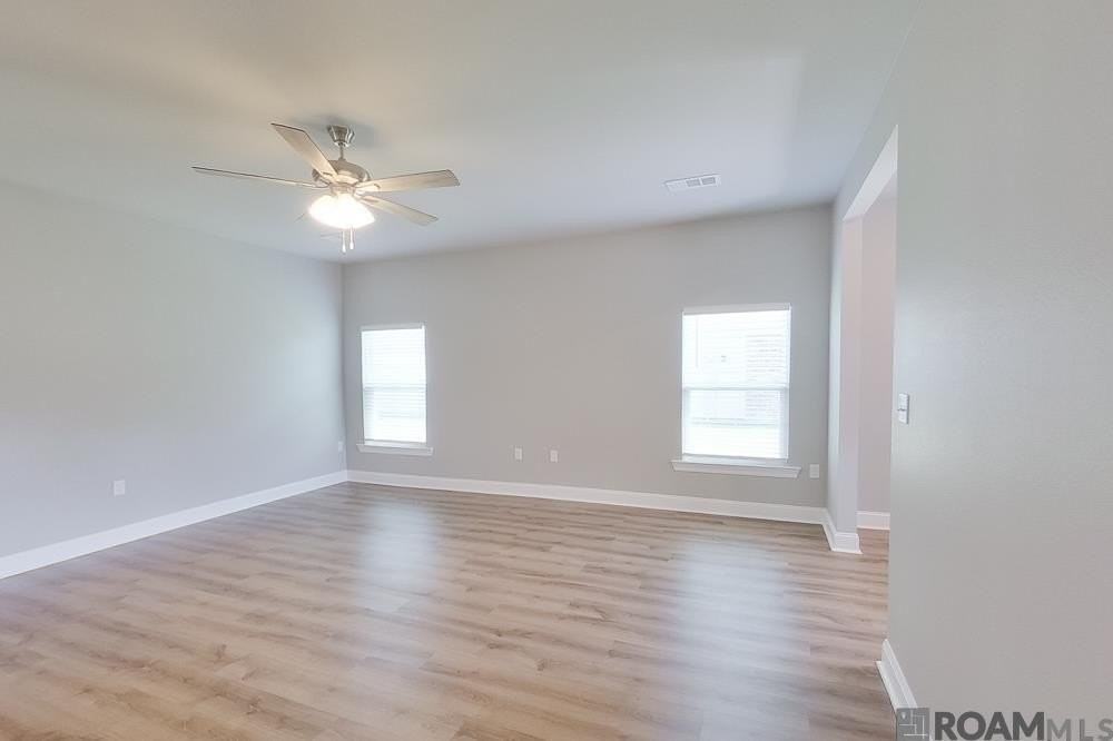 13736 Willowmore Dr - Photo 7 of 18