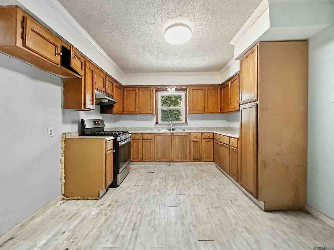 5156 Linden St - Photo 2 of 9