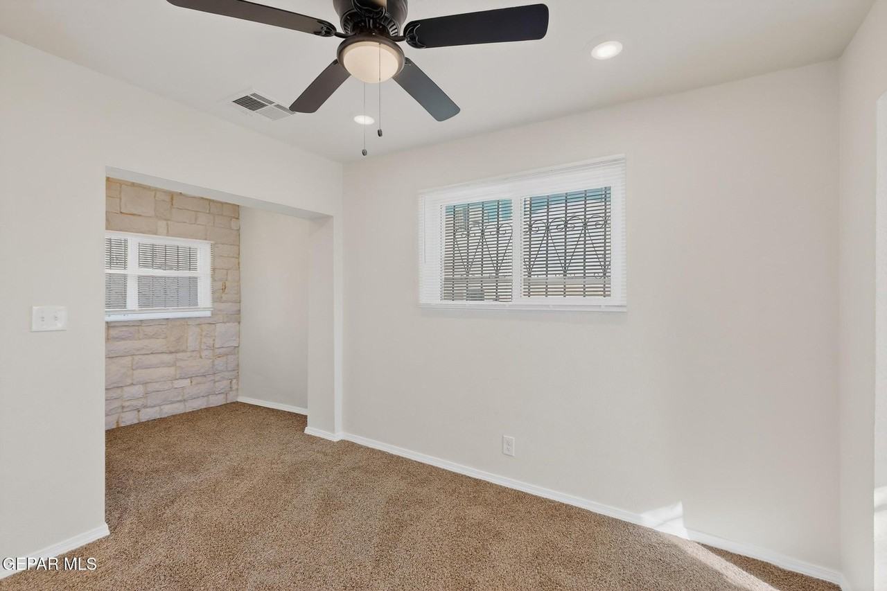 2406 Lebanon Ave Rear Home - Photo 4 of 37