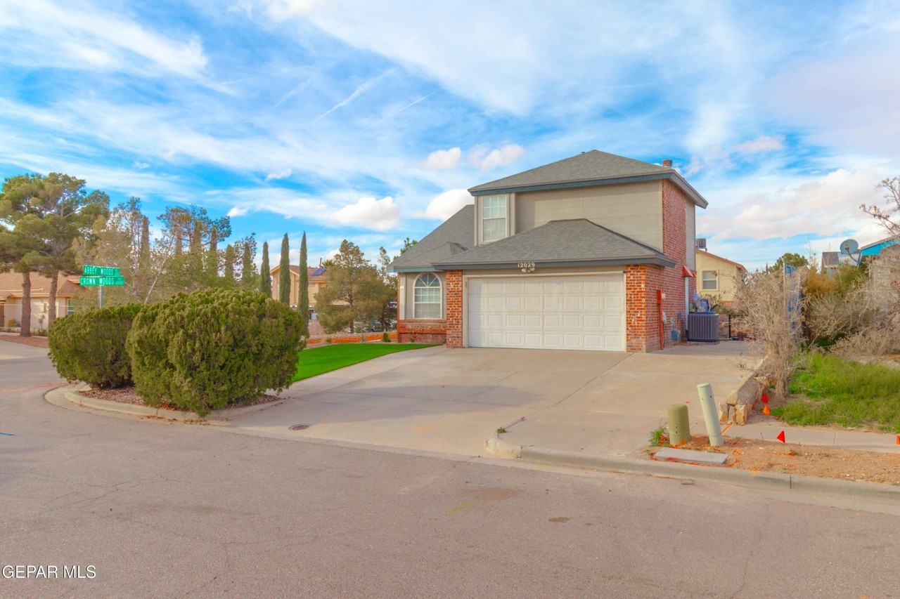 12029 Crown Woods Ct - Photo 7 of 46