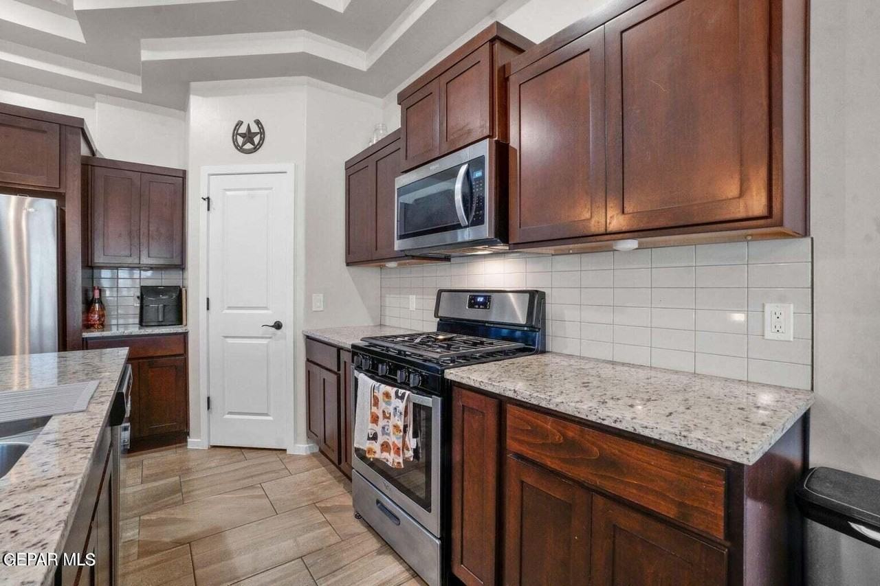 2158 Enchanted Summit Dr - Photo 7 of 21