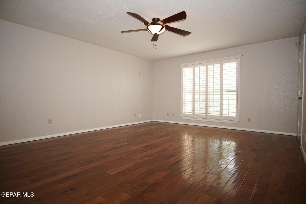 4433 N Stanton St Apt 212 - Photo 7 of 26