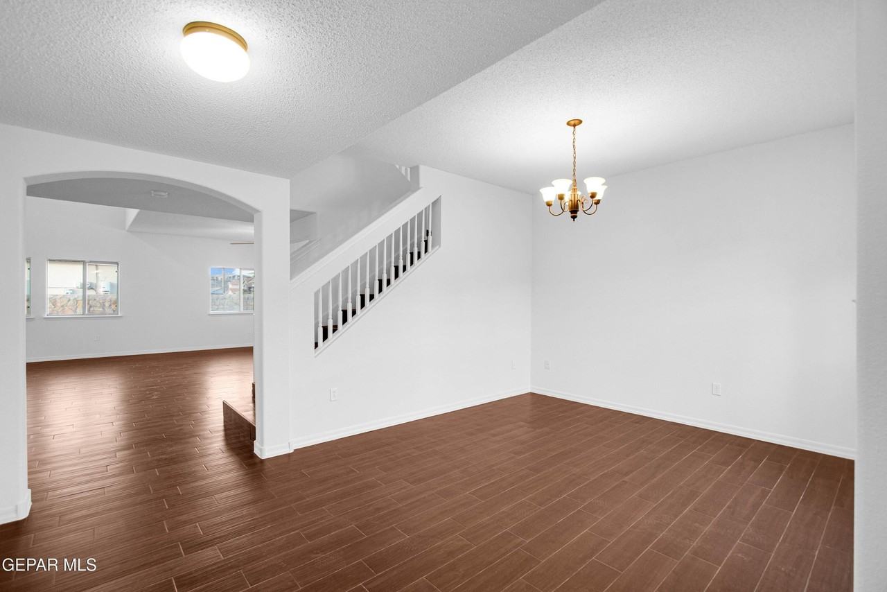 7085 Century Plant Dr - Photo 3 of 23