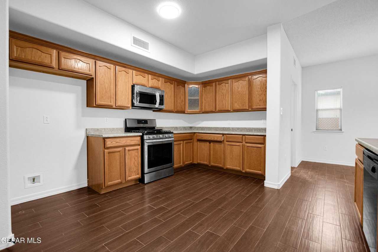 7085 Century Plant Dr - Photo 5 of 23