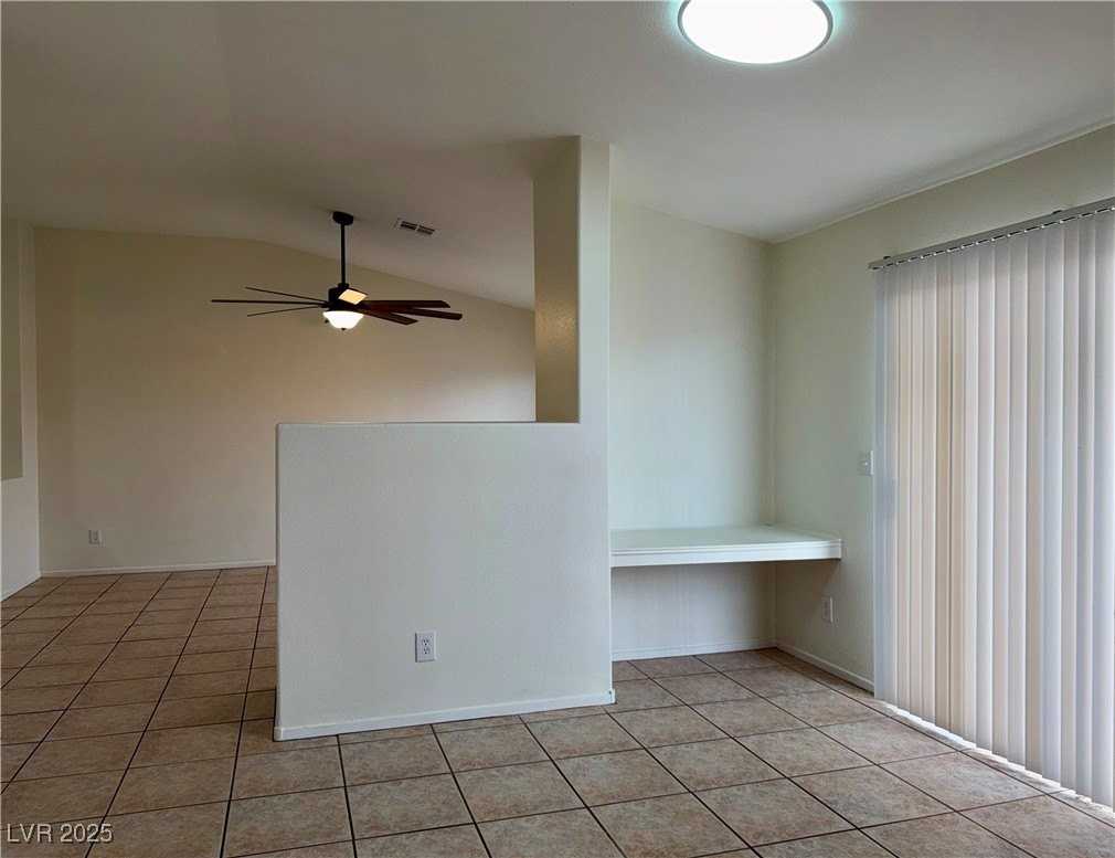 686 Arrowhead Canyon Dr - Photo 4 of 11