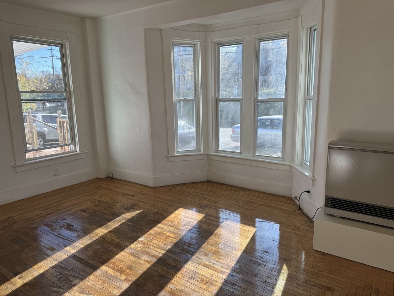 270 S Main St #3 - Photo 2 of 8