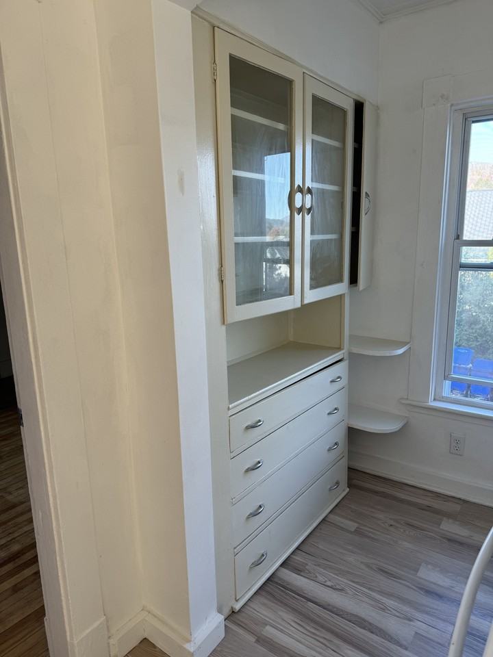 270 S Main St #3 - Photo 6 of 8