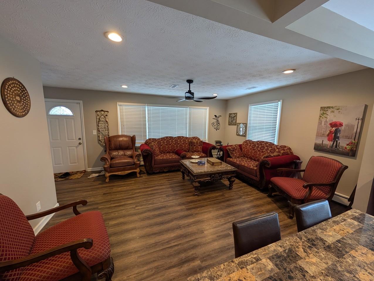 2126 Mcgregor Road unit: Upper - Photo 2 of 16