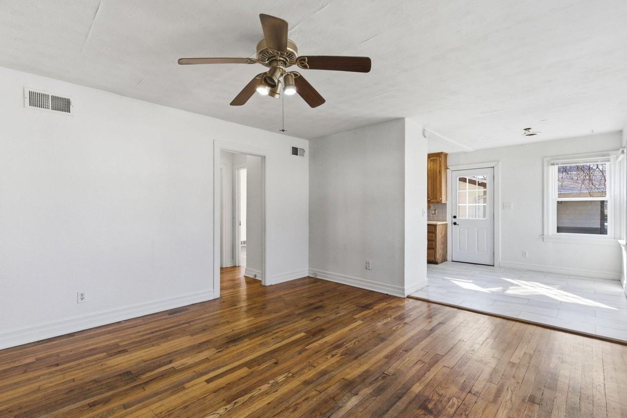 1420 S Pickwick Ave - Photo 5 of 25