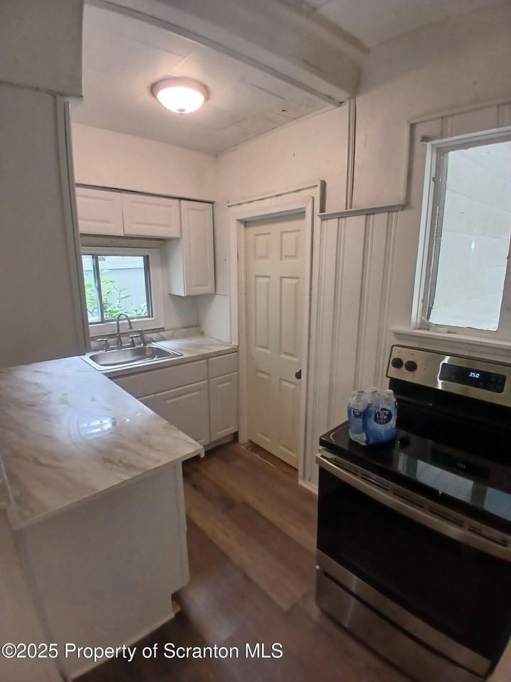 1729 Church Ave Unit 1 - Photo 2 of 8