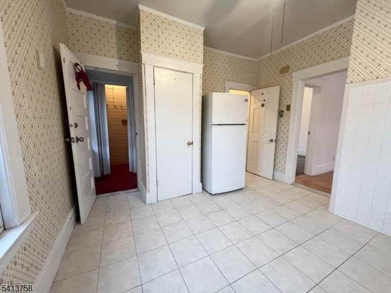 91 Watson Ave - Photo 5 of 7