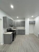 featured image of 793 E 19th St #3