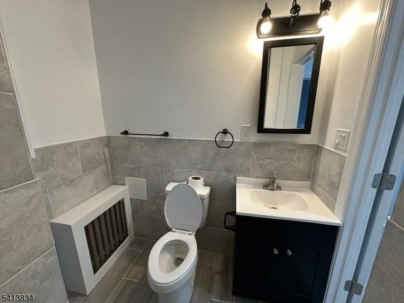 793 E 19th St #3 - Photo 4 of 8