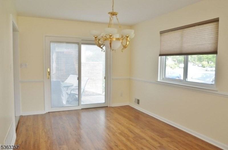 250 Ridgedale Ave #E6 - Photo 5 of 25