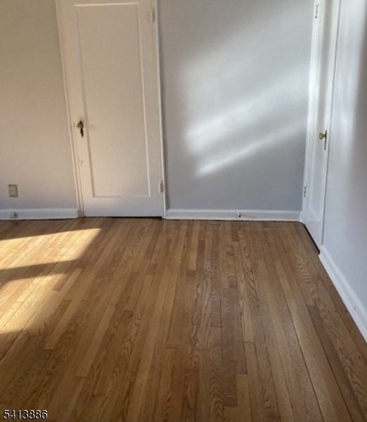 467 E 37th St - Photo 6 of 17