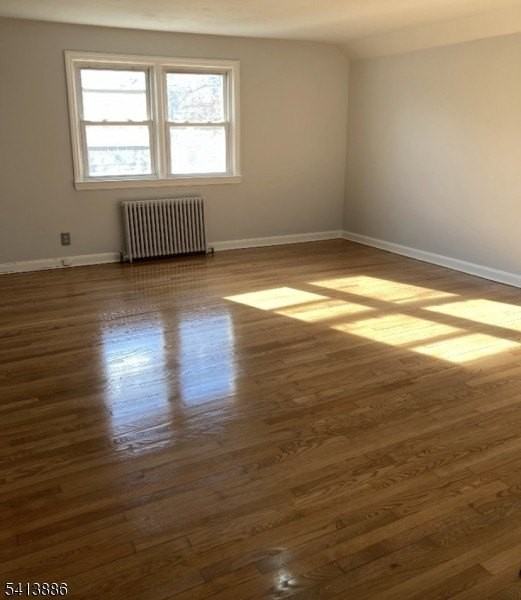 467 E 37th St - Photo 7 of 17